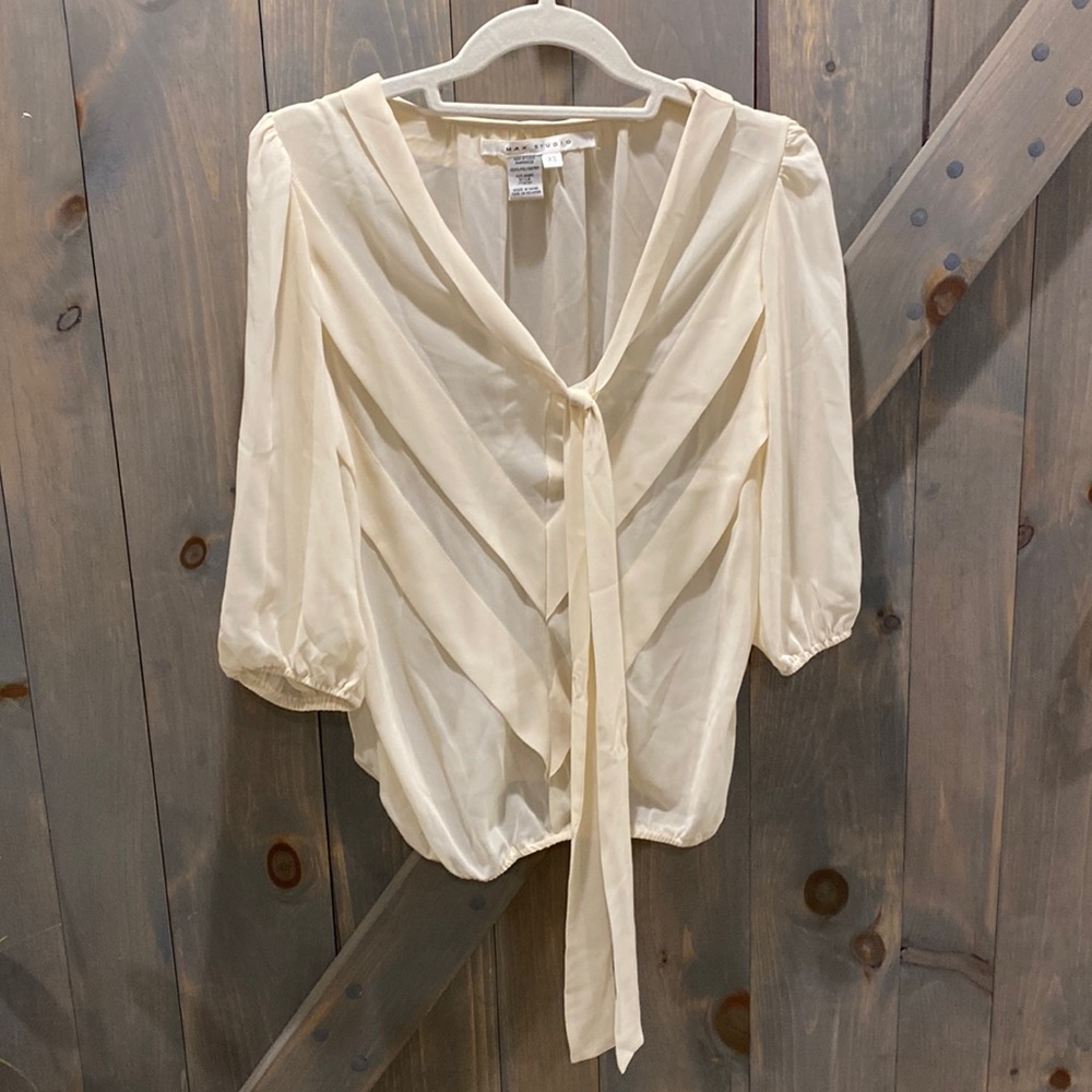 Sheer Max Studio Top